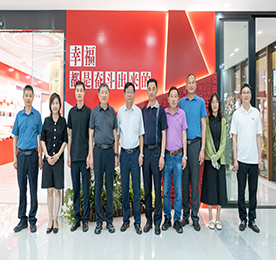 淮安市盱眙县人大学习考察组到访武进人民商场